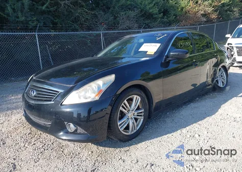 2013 Infiniti G37 z USA, uszkodzony, nr VIN JN1CV6AR1DM755853